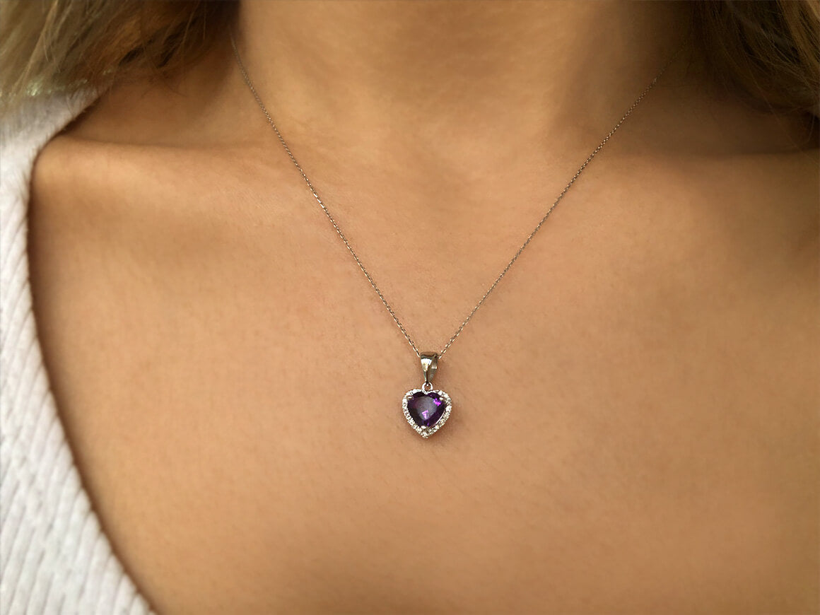 Collier diamant et améthyste taille coeur