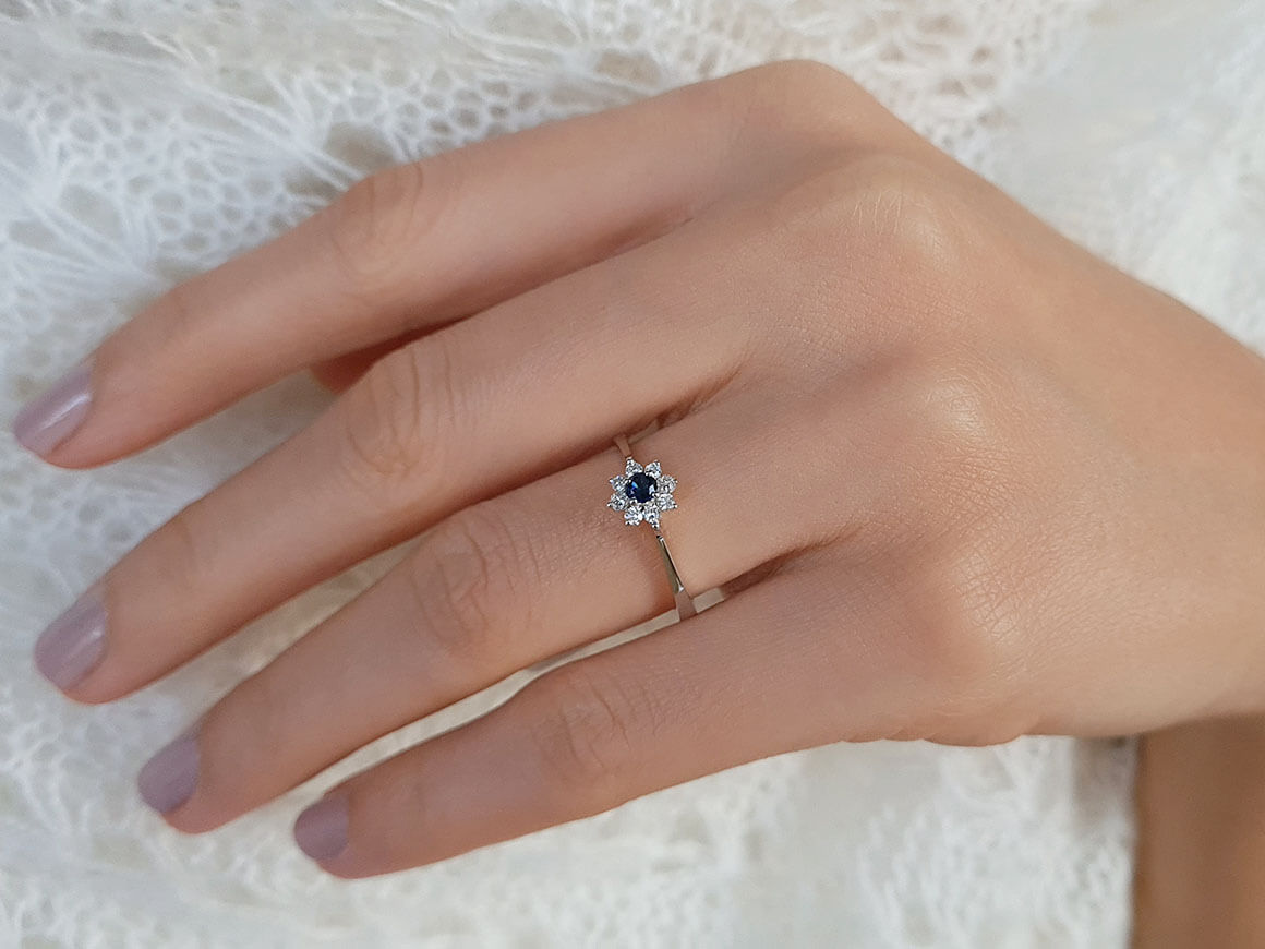 Diamant und Saphir Gänseblume Ring