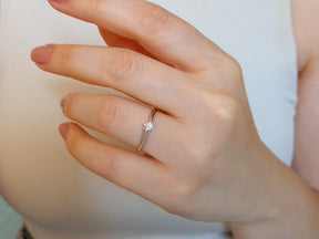 Bague solitaire diamant 0,13 carat