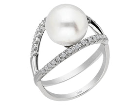 Diamond and Pearl Ring
