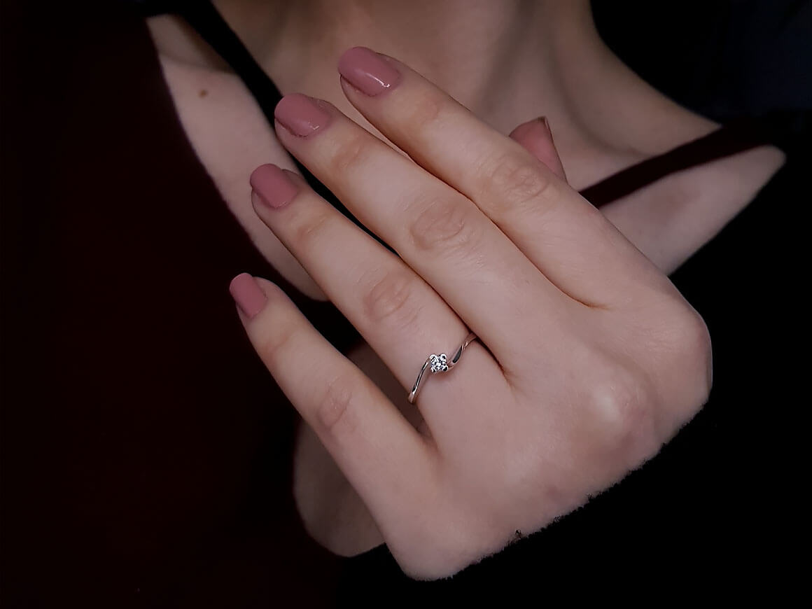 Bague solitaire diamant 0,11 carat