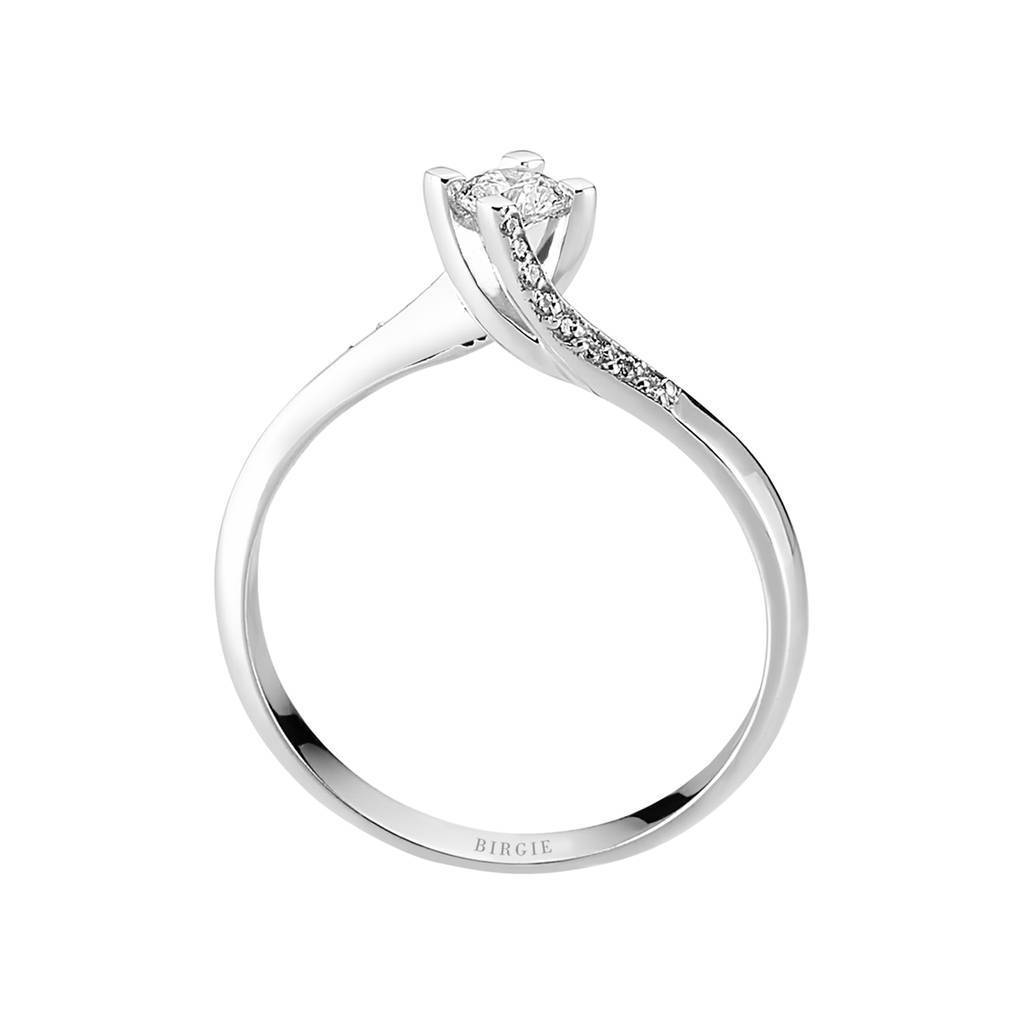 0.25 total carat diamond solitaire ring