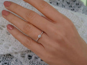 Bague solitaire diamant 0,24 carat au total