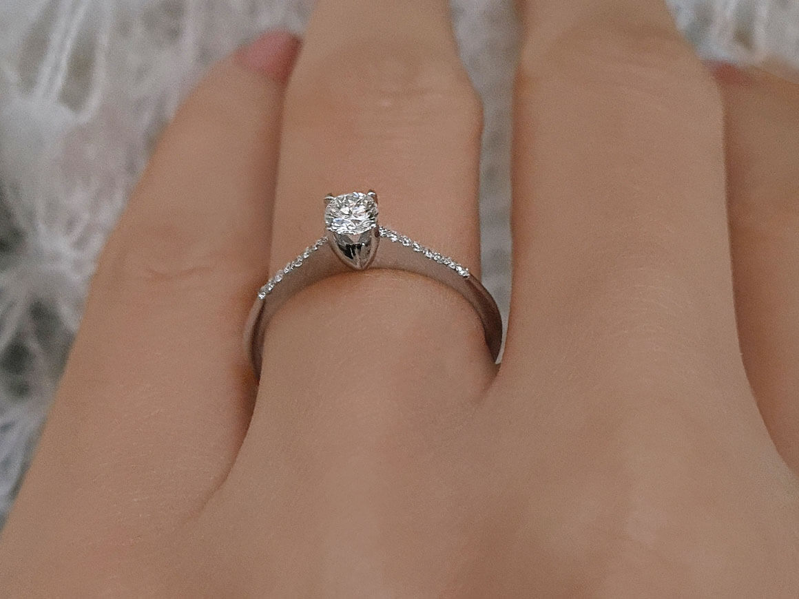 Bague solitaire diamant 0,24 carat au total