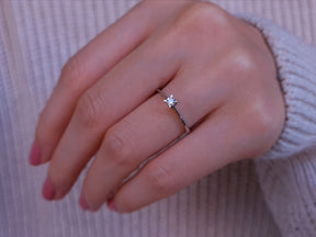 Bague solitaire diamant 0,10 carat