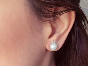 Boucles d'oreilles puces diamants et perles
