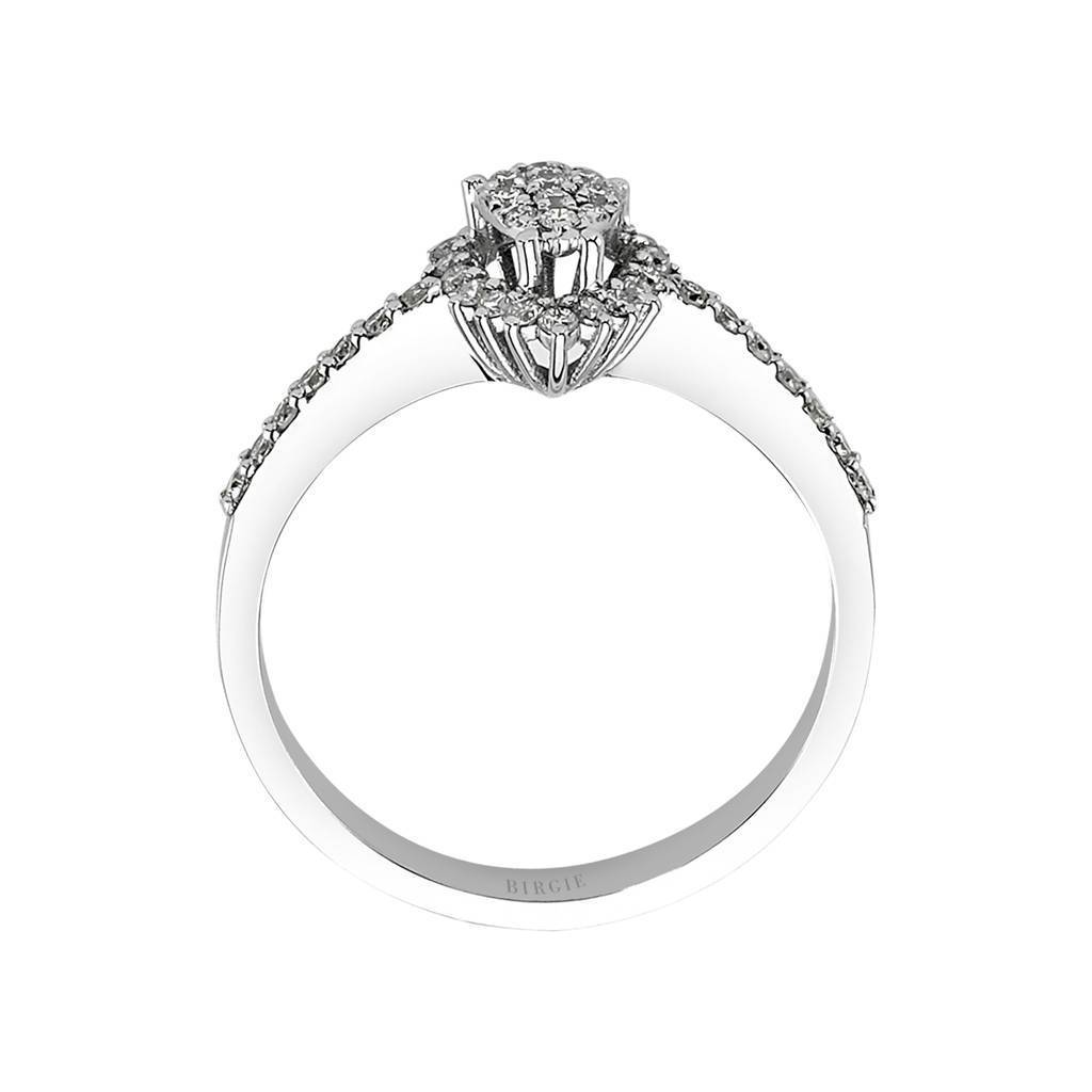 Bague d'entourage en forme de goutte de diamant