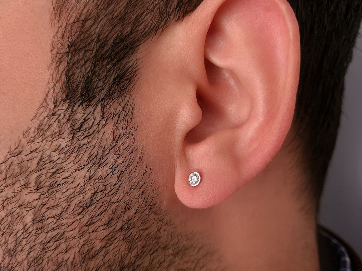 0.14 carat diamond solitaire men's stud earrings