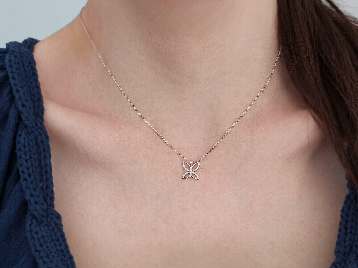 Collier papillon diamant