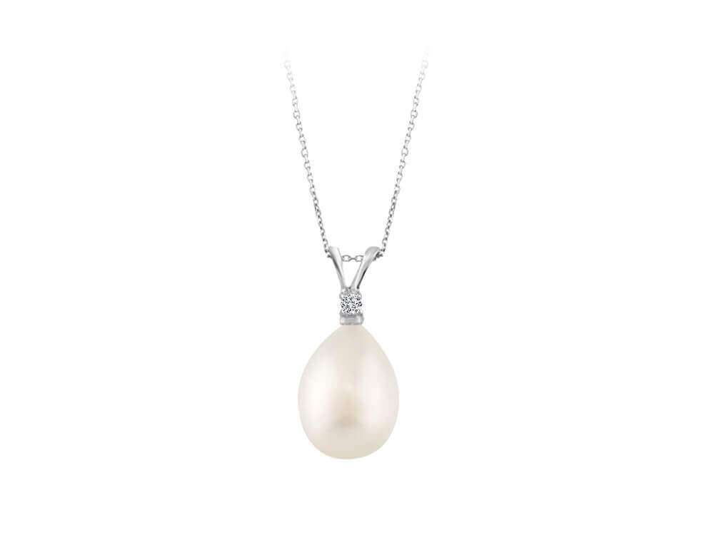 Collier de perles en diamant et en forme de larme
