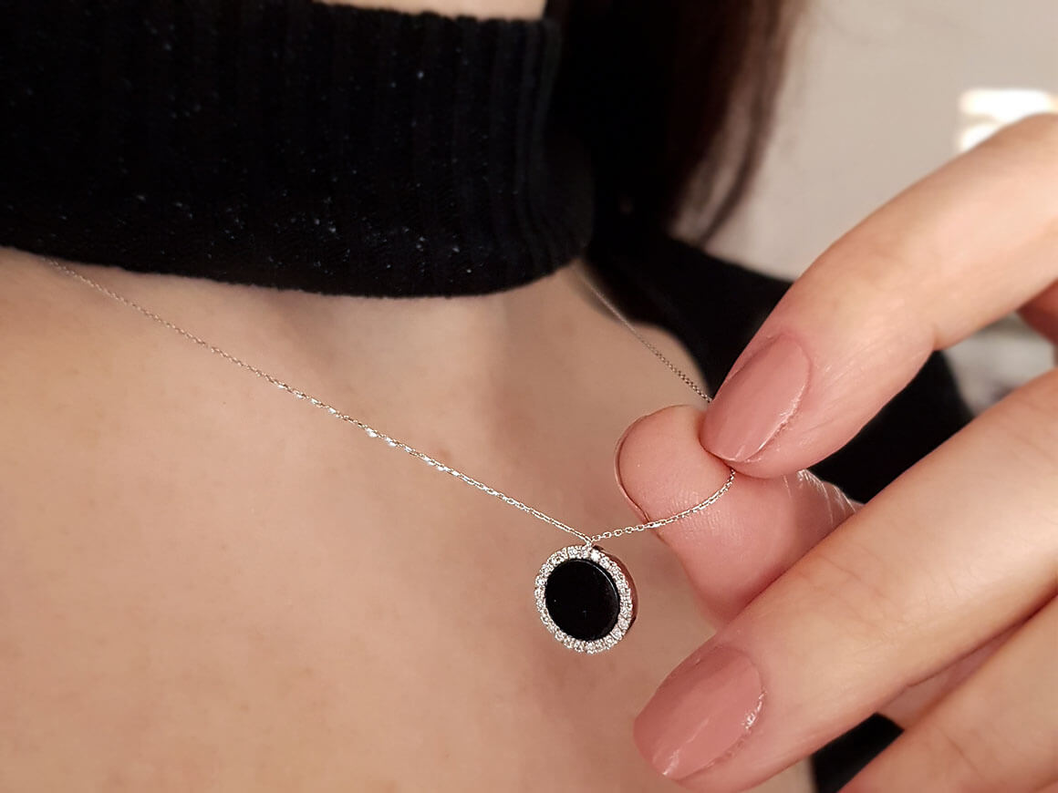 Collier Diamant et Onyx