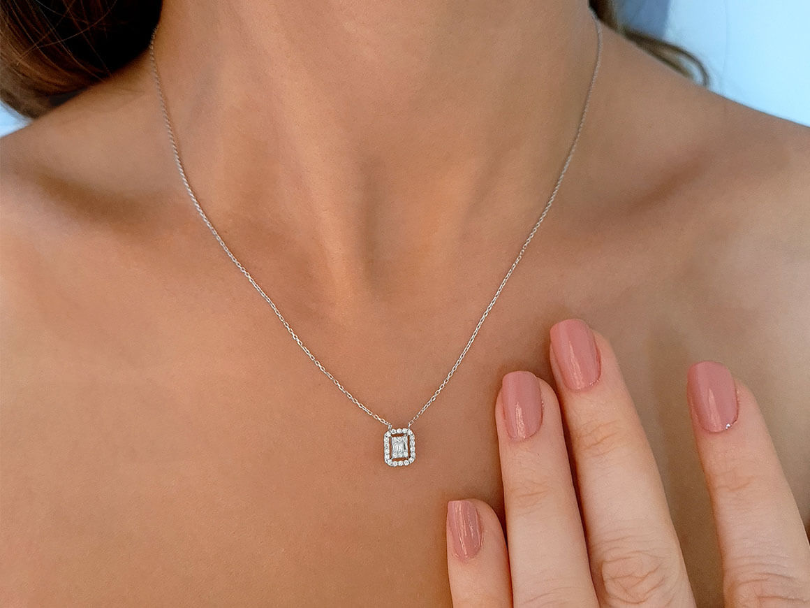 Collier baguette diamant 0,15 carat