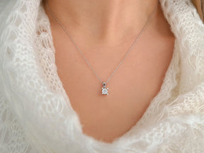 Collier solitaire effet diamant 0,30 carat