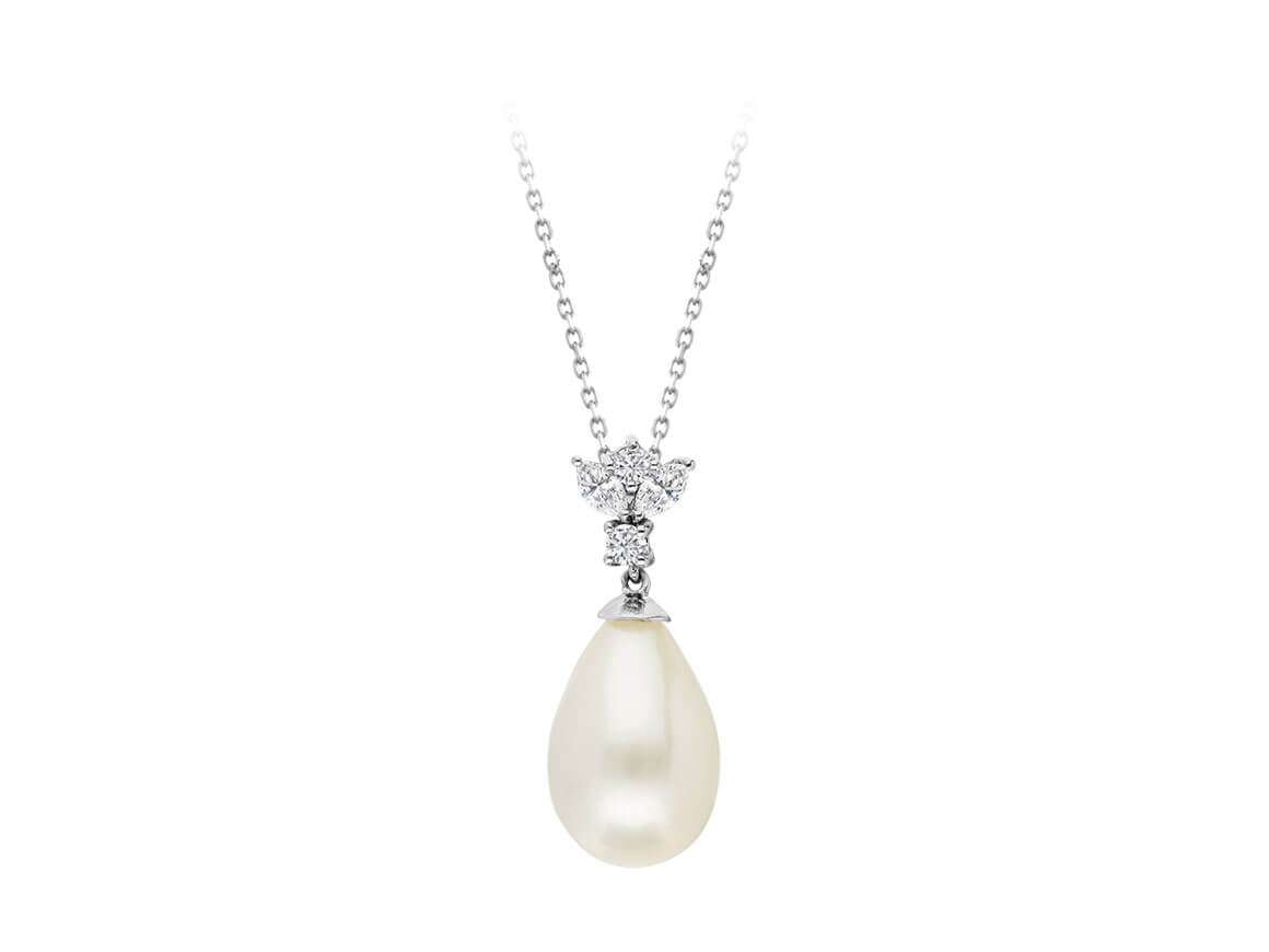 Collier marquise diamants et perles en forme de larme