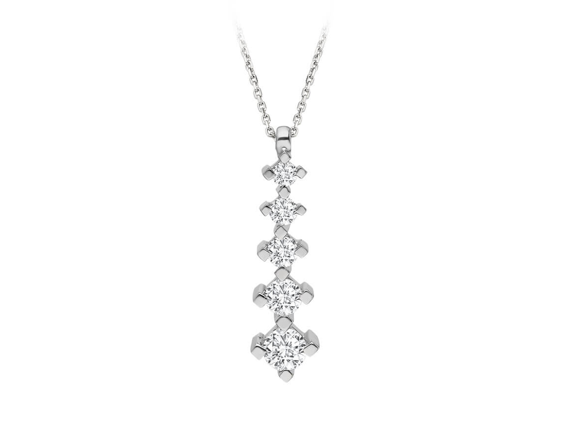 Collier cinquième diamant