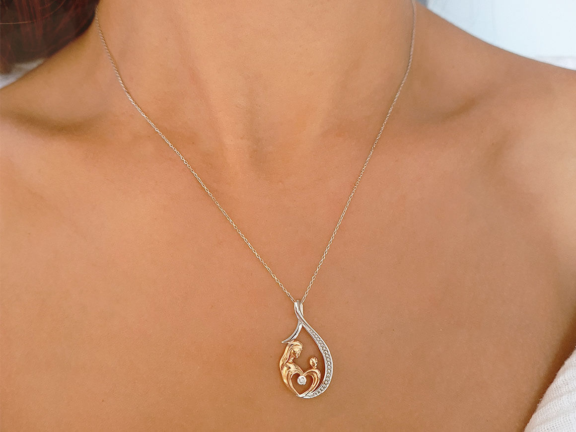 Collier mère et enfant en diamant