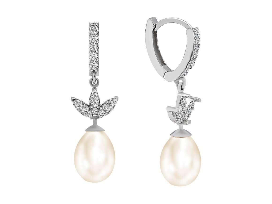 Boucles d'oreilles pendantes en diamant et perles en forme de larme