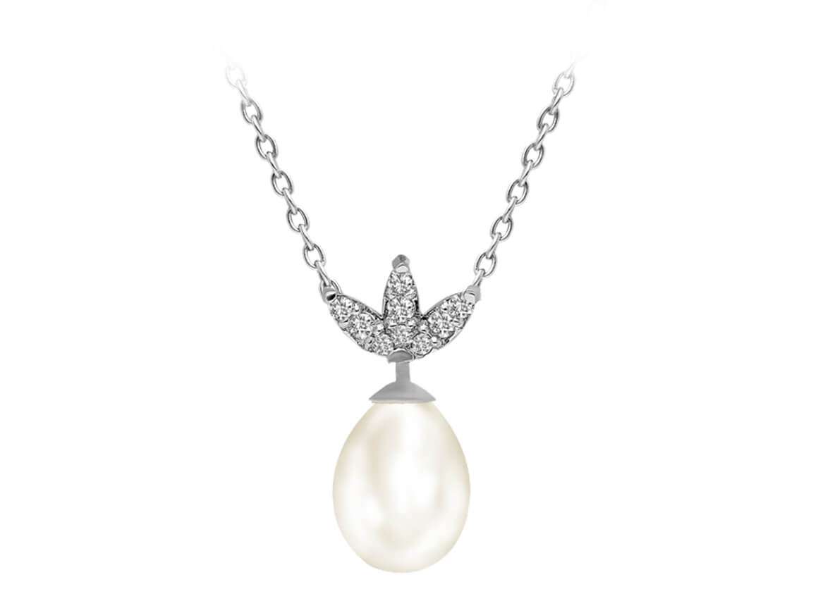 Collier de perles en diamant et en forme de larme