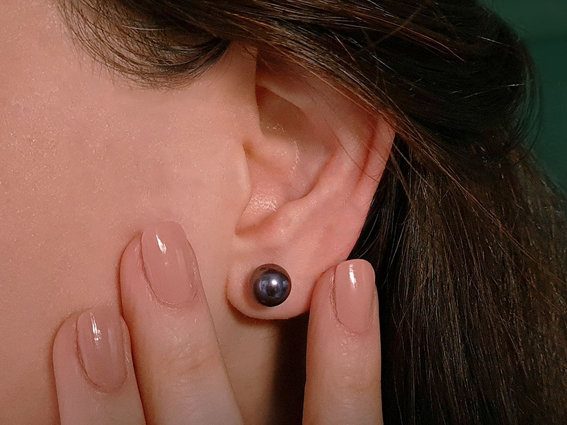 Boucles d'oreilles modernes en perles noires