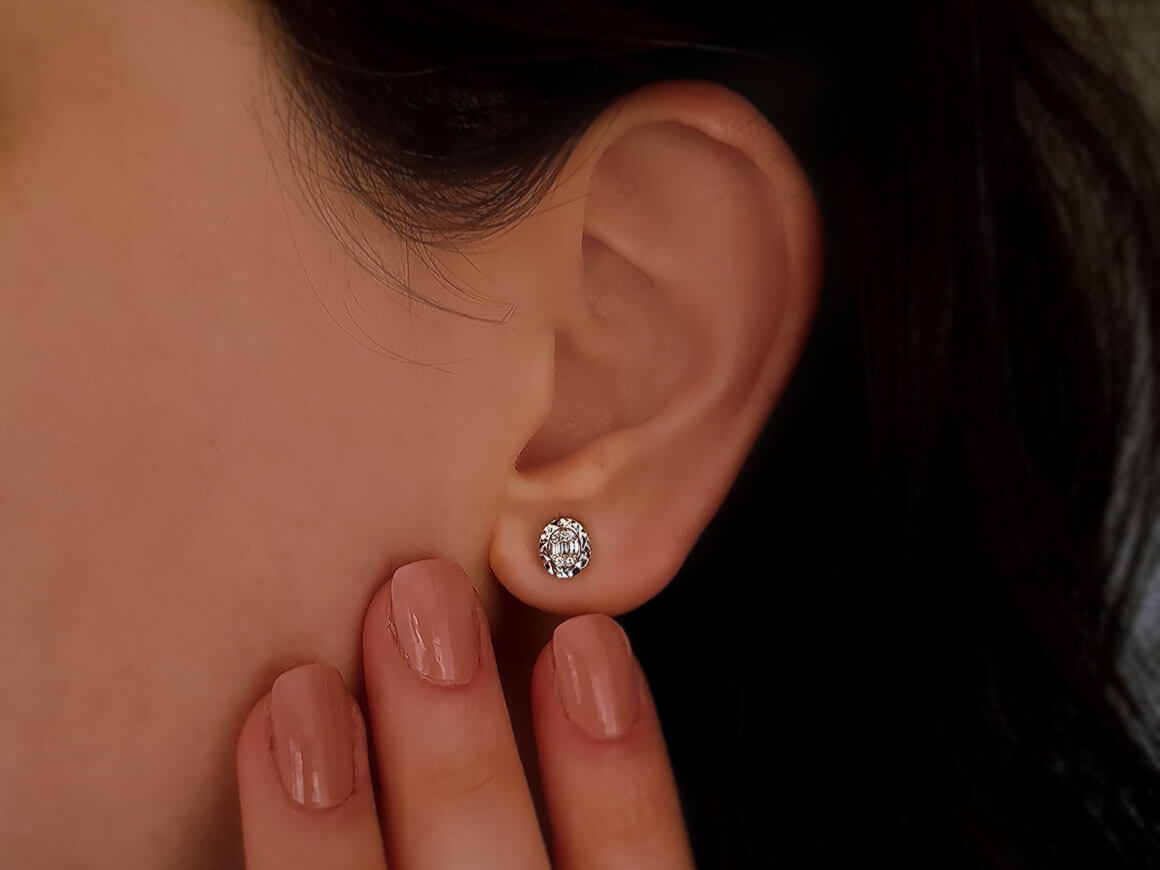 Glitter effect diamond baguette stud earrings