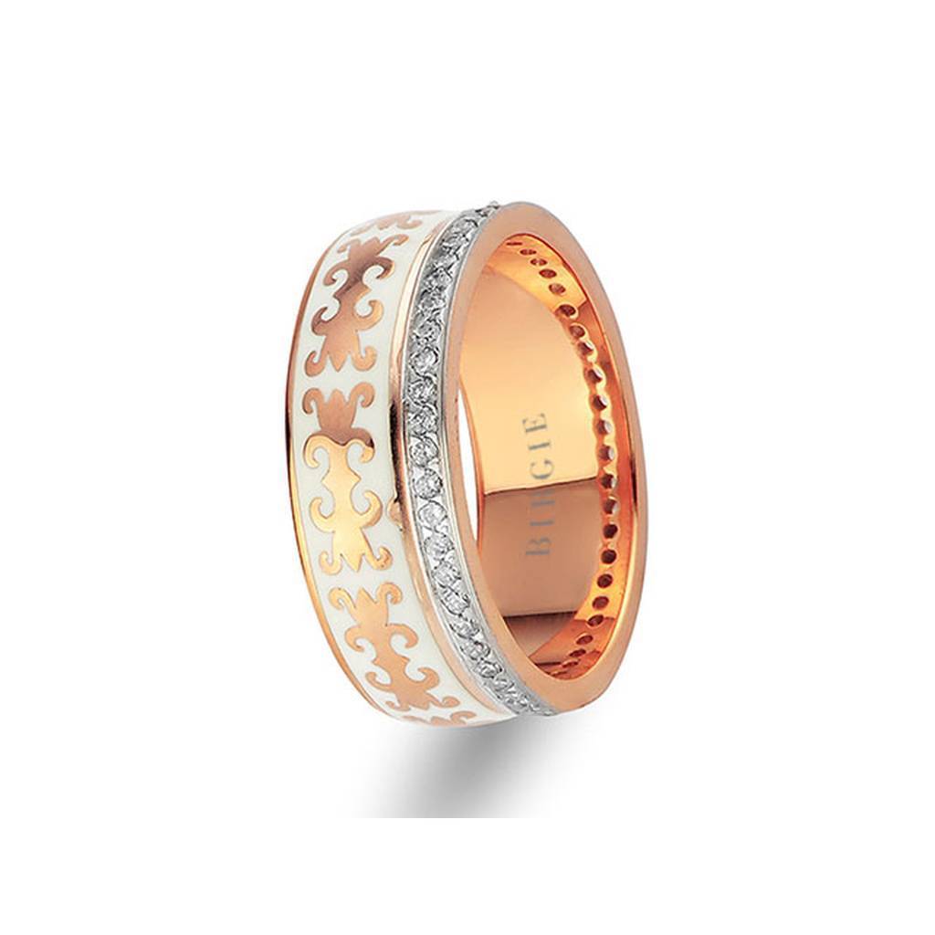 Alliance en or jaune de conception byzantine avec diamants