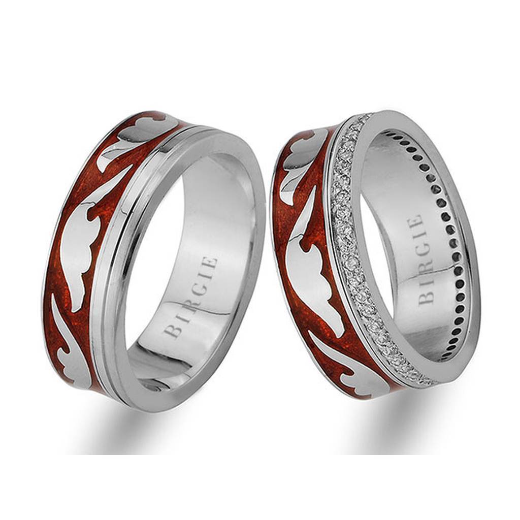 Alliance en or blanc au design élégant avec diamants