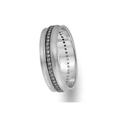 Alliance classique en or blanc avec diamants